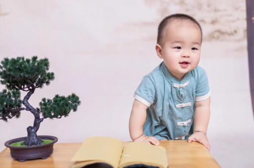 代怀包生男孩机构宝宝霜哪个牌子好用